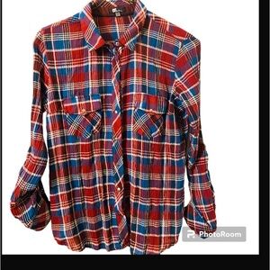Kut from the Kloth Plaid Button Down Natural Cotton Long Sleeves Top.
